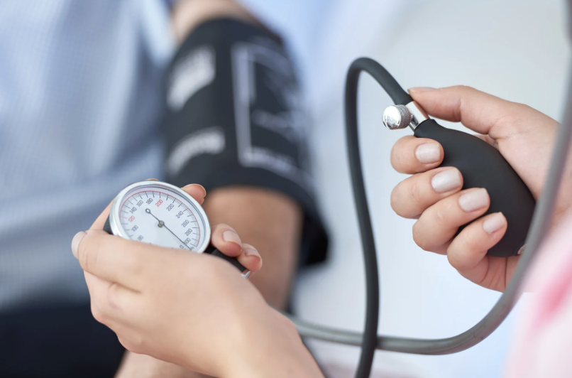 Arlene Hunt, RN, Presents "Healthy Habits that Support Blood Pressure Management"